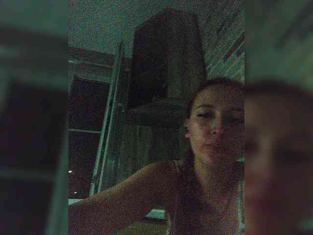 she-wolf webcam