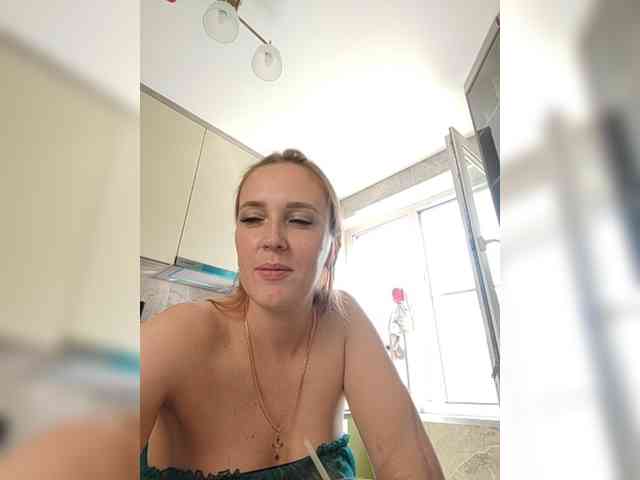 she-wolf webcam