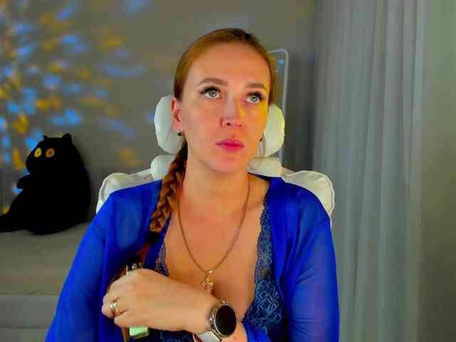 she-wolf webcam