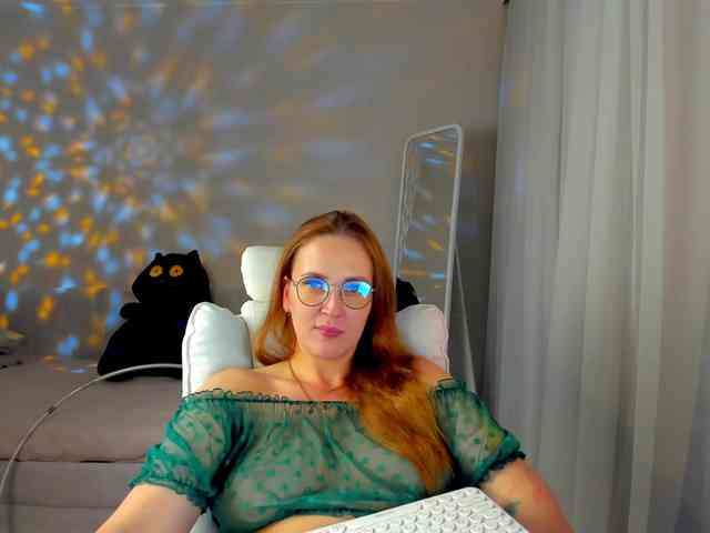 she-wolf webcam