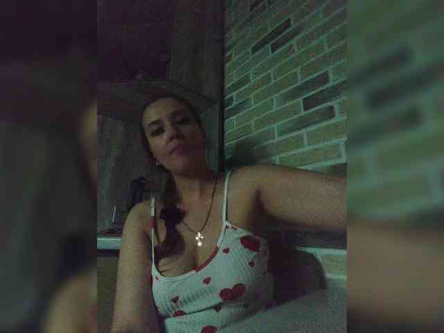 she-wolf webcam