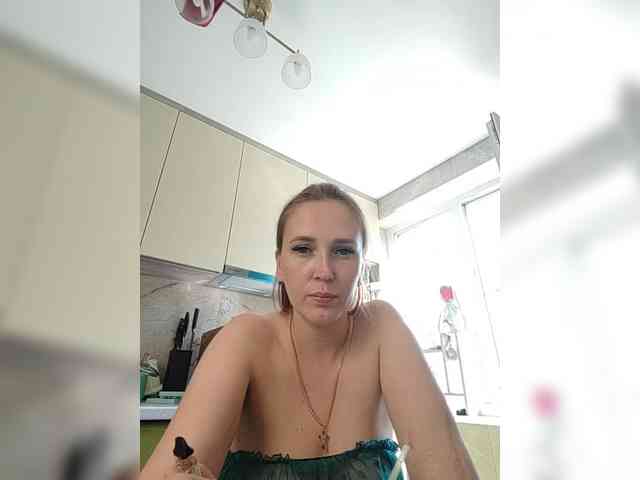 she-wolf webcam