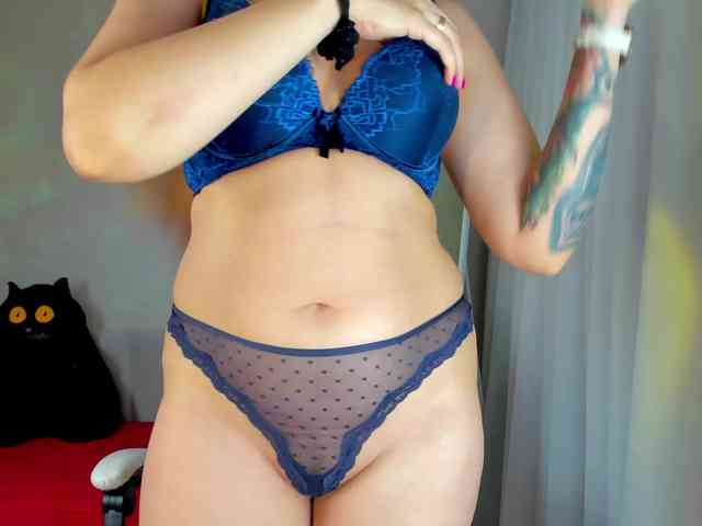 she-wolf webcam
