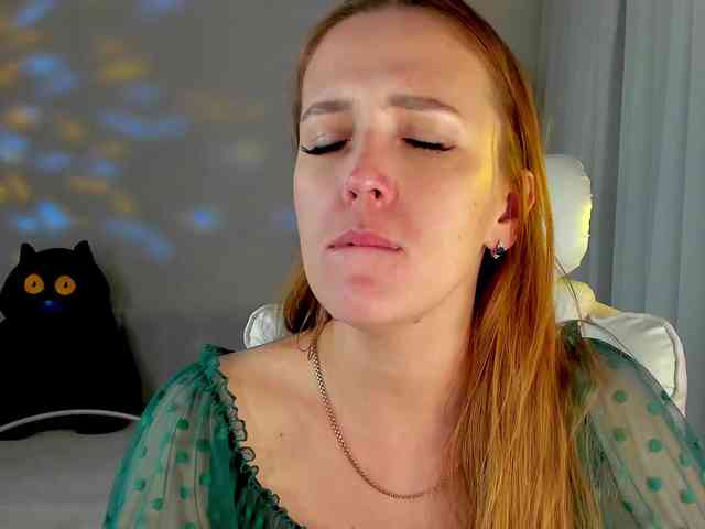 she-wolf webcam