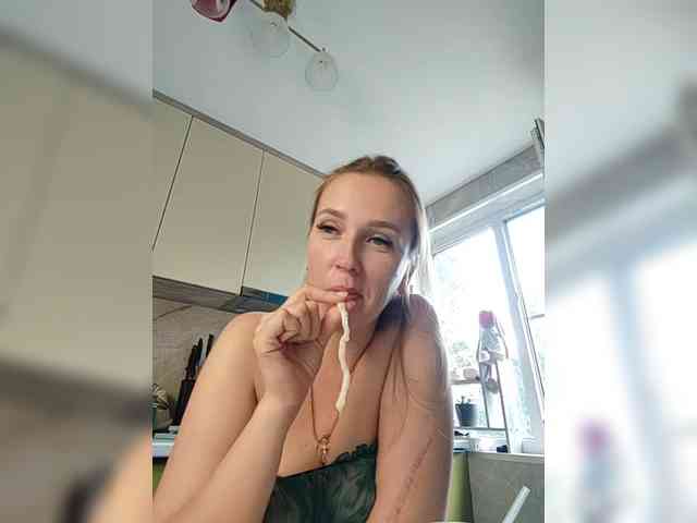 she-wolf webcam
