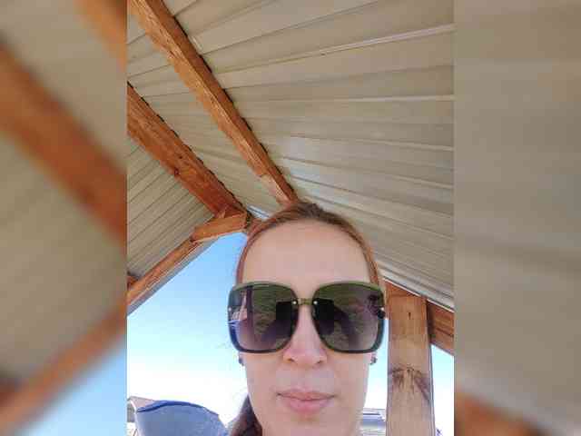 she-wolf webcam