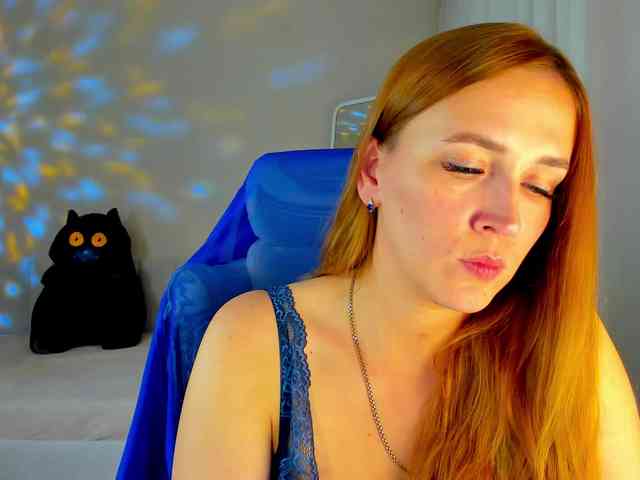 she-wolf webcam