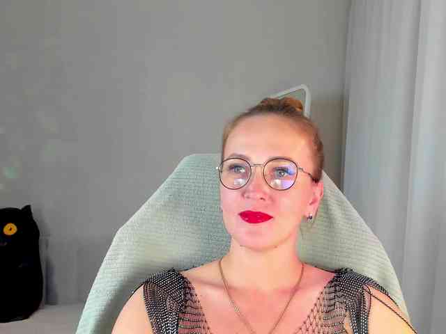she-wolf webcam