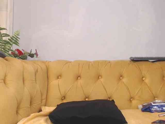 sexyBellaXXXa webcam