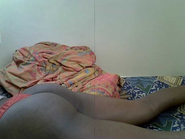 Sexxiemaya live cam on BongaCams