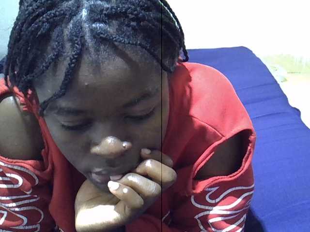 Sexxiemaya live cam on BongaCams