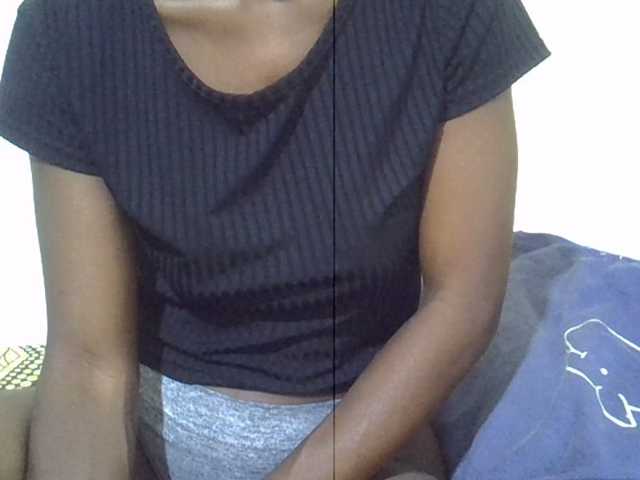 Sexxiemaya, en directo ahora en BongaCams