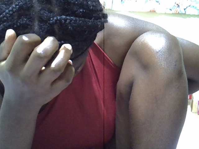 Sexxiemaya live cam on BongaCams