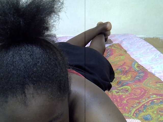 Sexxiemaya live cam on BongaCams