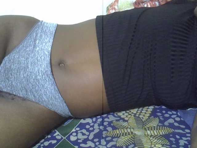 Sexxiemaya, live now on BongaCams