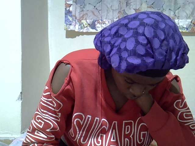 Sexxiemaya live cam on BongaCams