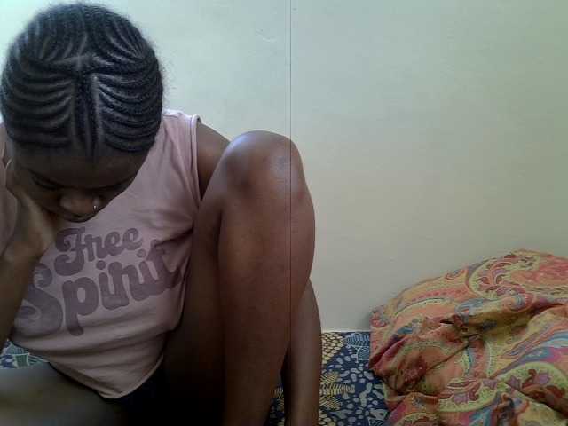 Sexxiemaya live cam on BongaCams