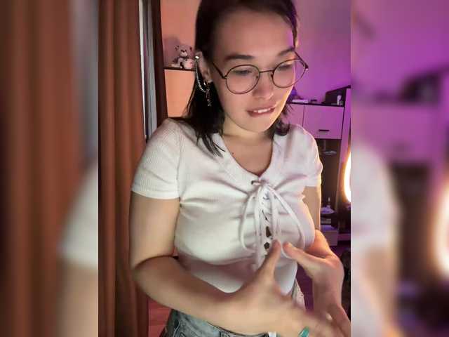 Li-Love live cam on BongaCams