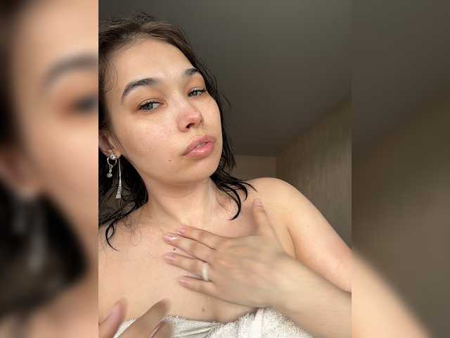 Li-Love live cam on BongaCams