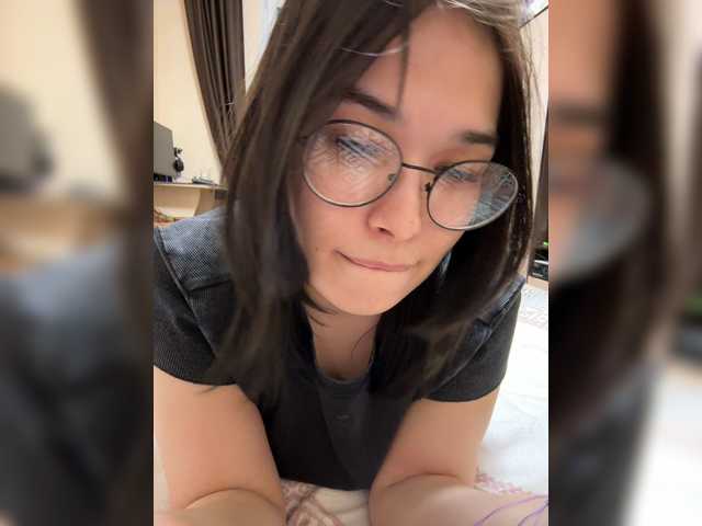 Li-Love live cam on BongaCams