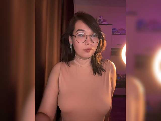 Li-Love live cam on BongaCams