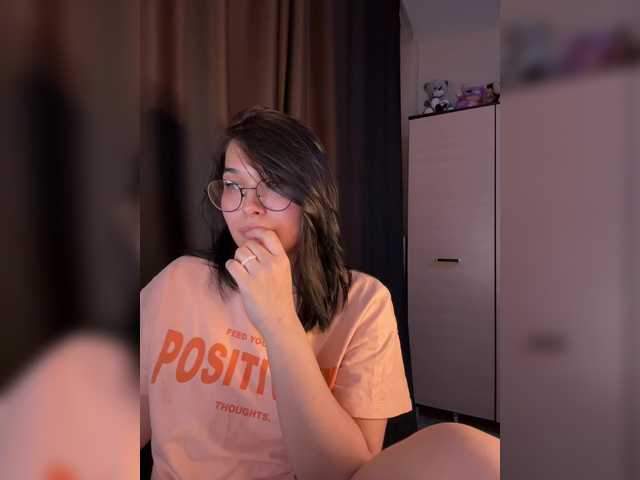 Li-Love live cam on BongaCams