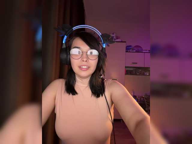 Li-Love live cam on BongaCams