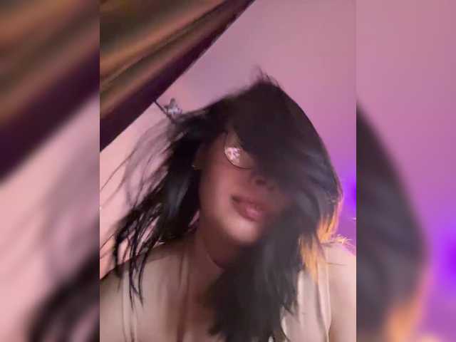 Li-Love live cam on BongaCams
