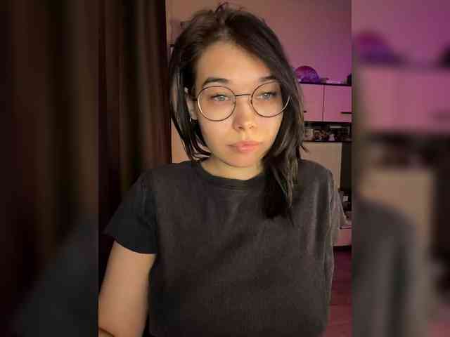 Li-Love Live Webcam on BongaCams