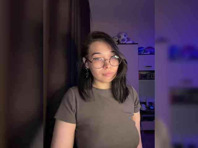 Li-Love Live Webcam on BongaCams