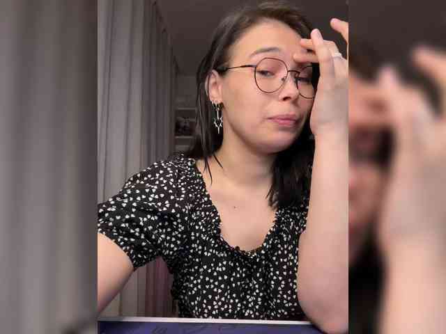 Li-Love Live Webcam on BongaCams