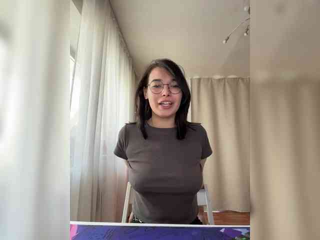 Li-Love Live Webcam on BongaCams