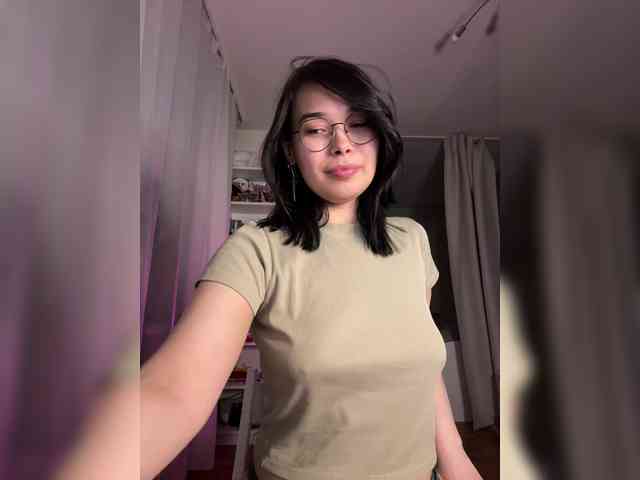 Li-Love Live Webcam on BongaCams