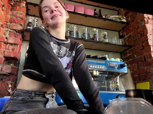 JoannGrater live cam