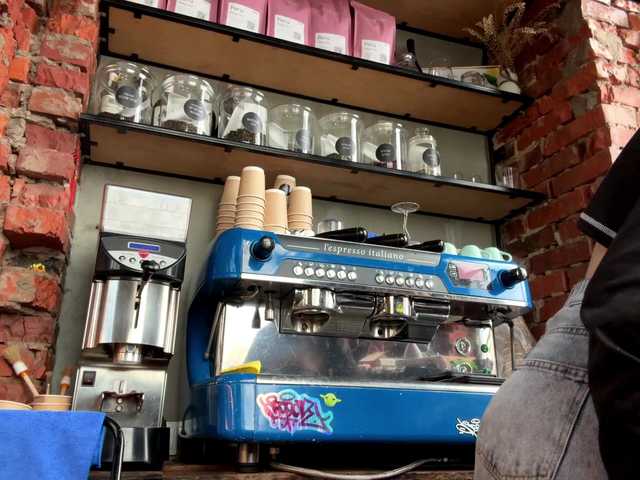 JoannGrater's BongaCams show and profile