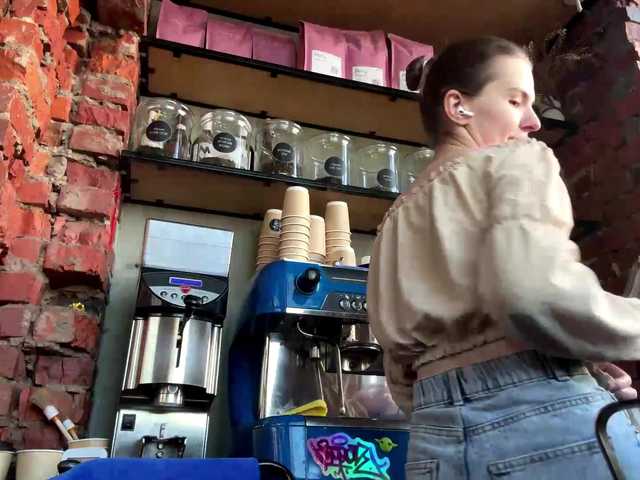 JoannGrater's BongaCams show and profile