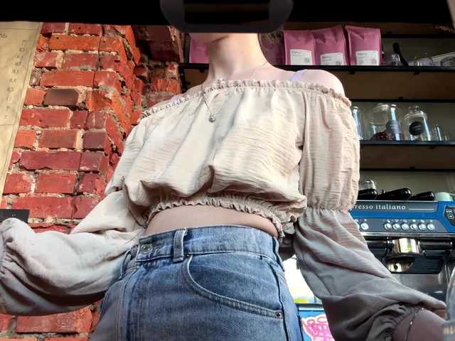 JoannGrater's BongaCams show and profile