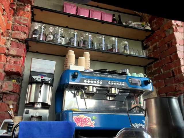  JoannGrater chat room