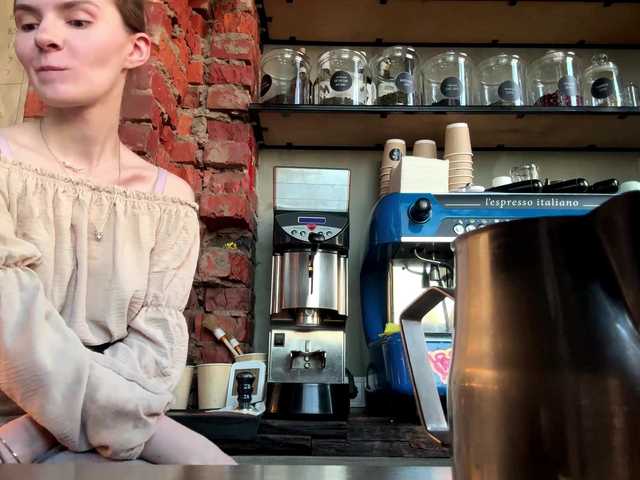 JoannGrater's BongaCams show and profile