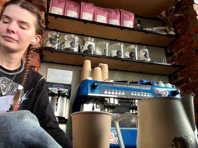 JoannGrater's BongaCams show and profile