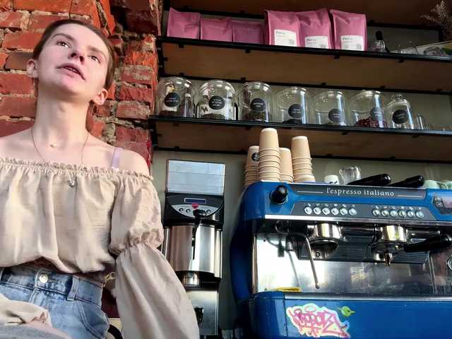 JoannGrater's BongaCams show and profile