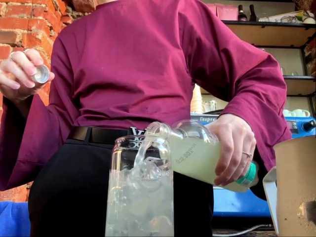 JoannGrater live cam