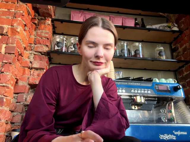 JoannGrater live cam