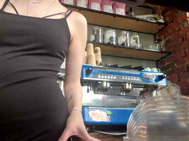 JoannGrater webcam