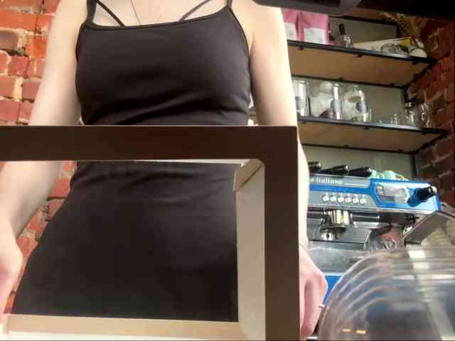 JoannGrater webcam