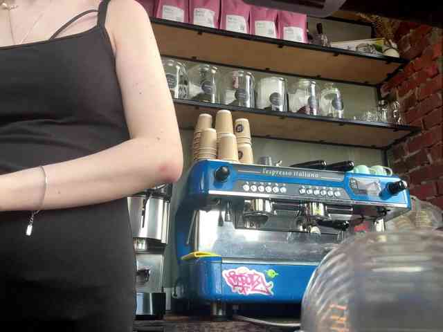 JoannGrater webcam