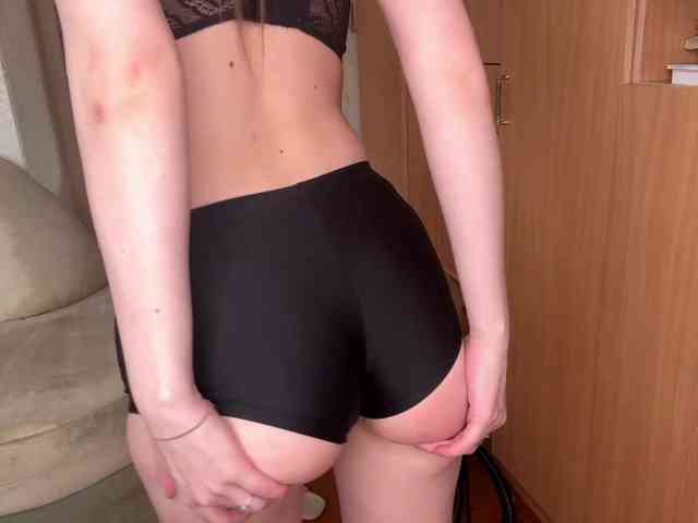 JoannGrater Live Webcam on BongaCams