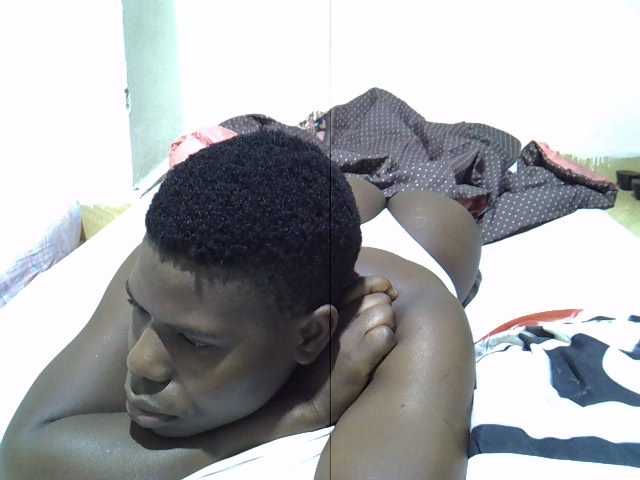 Hot-sissy live cam on BongaCams