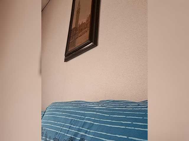 Cris810a's BongaCams show and profile