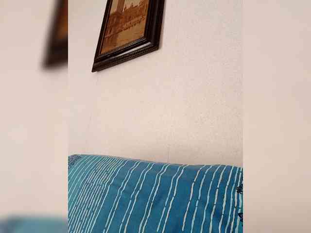 Cris810a Live Webcam on BongaCams